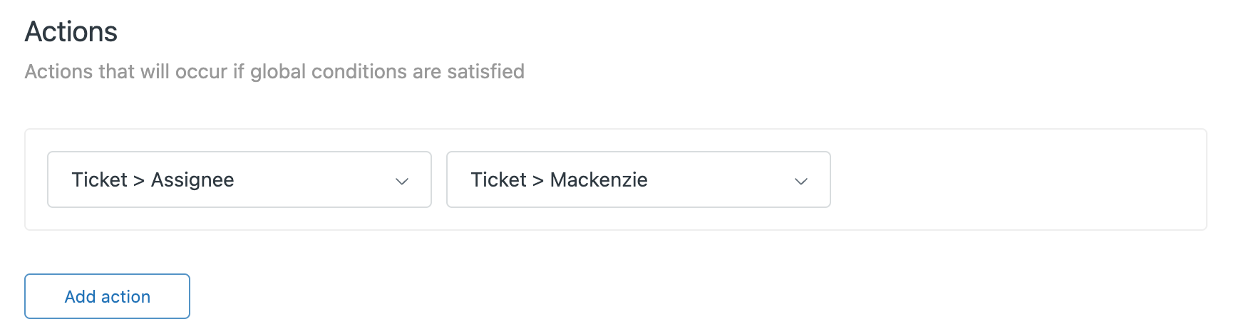 Ein Screenshot mit den Aktionen in einem Zendesk-Auslöser, bei dem ein Ticket anhand der festgelegten Bedingungen einem bestimmten Agenten zugewiesen wird